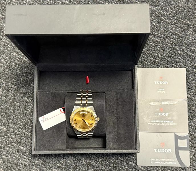 Tudor Royal M28603-0004